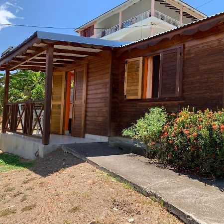 Bungalow Les Cerisiers Bouillante Exterior foto