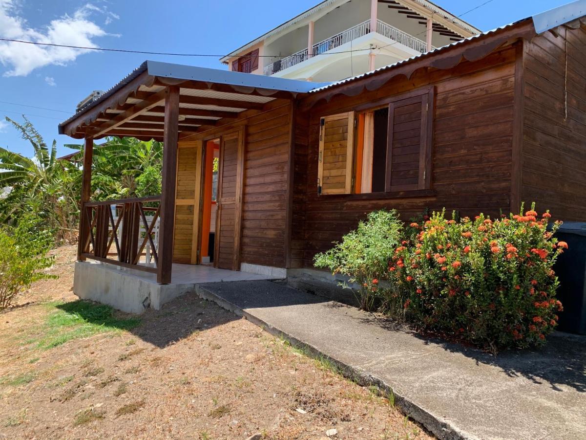 Bungalow Les Cerisiers Bouillante Exterior foto